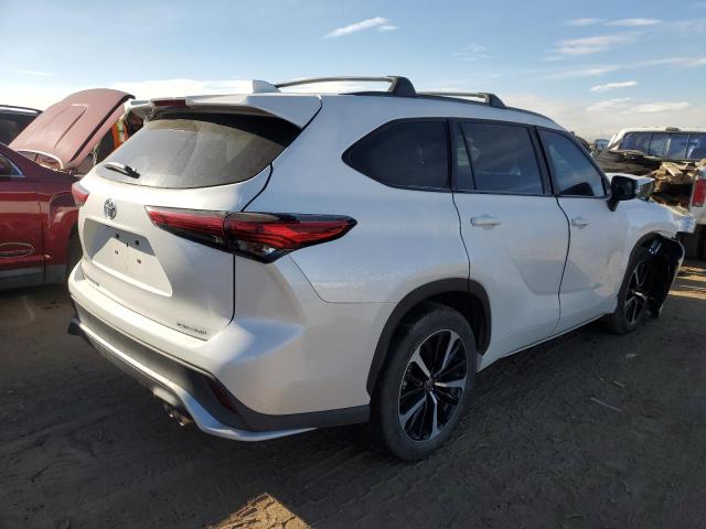 Image 3 of 2021 TOYOTA HIGHLANDER XSE 2021 with VIN 5TDJZRBHXMS090830