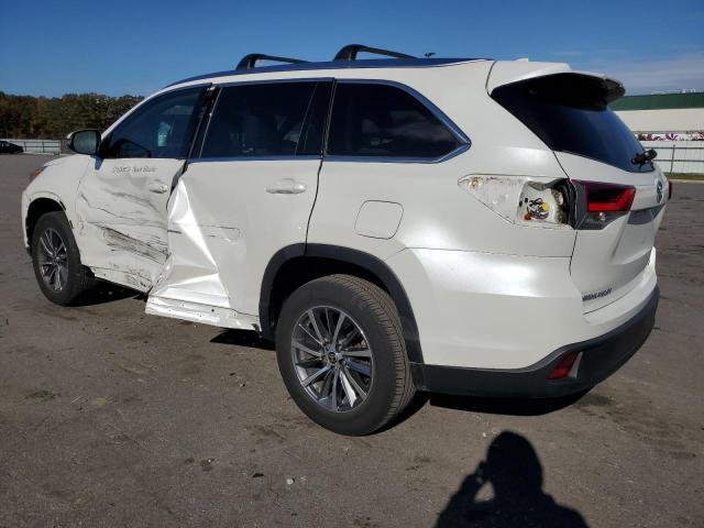 Изображение 2 2019 TOYOTA HIGHLANDER SE 2019 с VIN 5TDJZRFH3KS626301