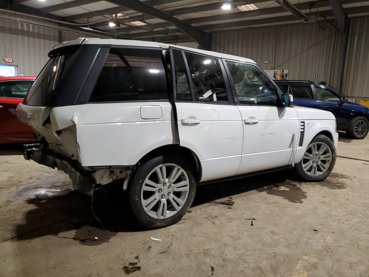 Image 3 of 2012 LAND ROVER RANGE ROVER HSE 2012 with VIN SALME1D4XCA364861
