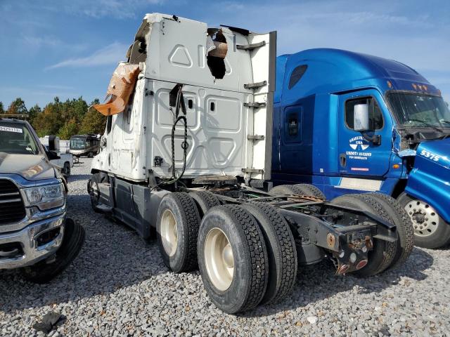 Image 3 of 2018 FREIGHTLINER CASCADIA 125  2018 with VIN 3AKJGLDR5JDKD0575