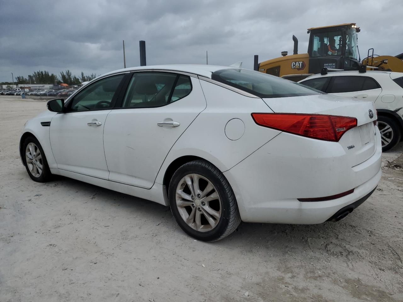 Obraz 2 z 2013 KIA OPTIMA EX 2013 z VIN 5XXGN4A79DG163561