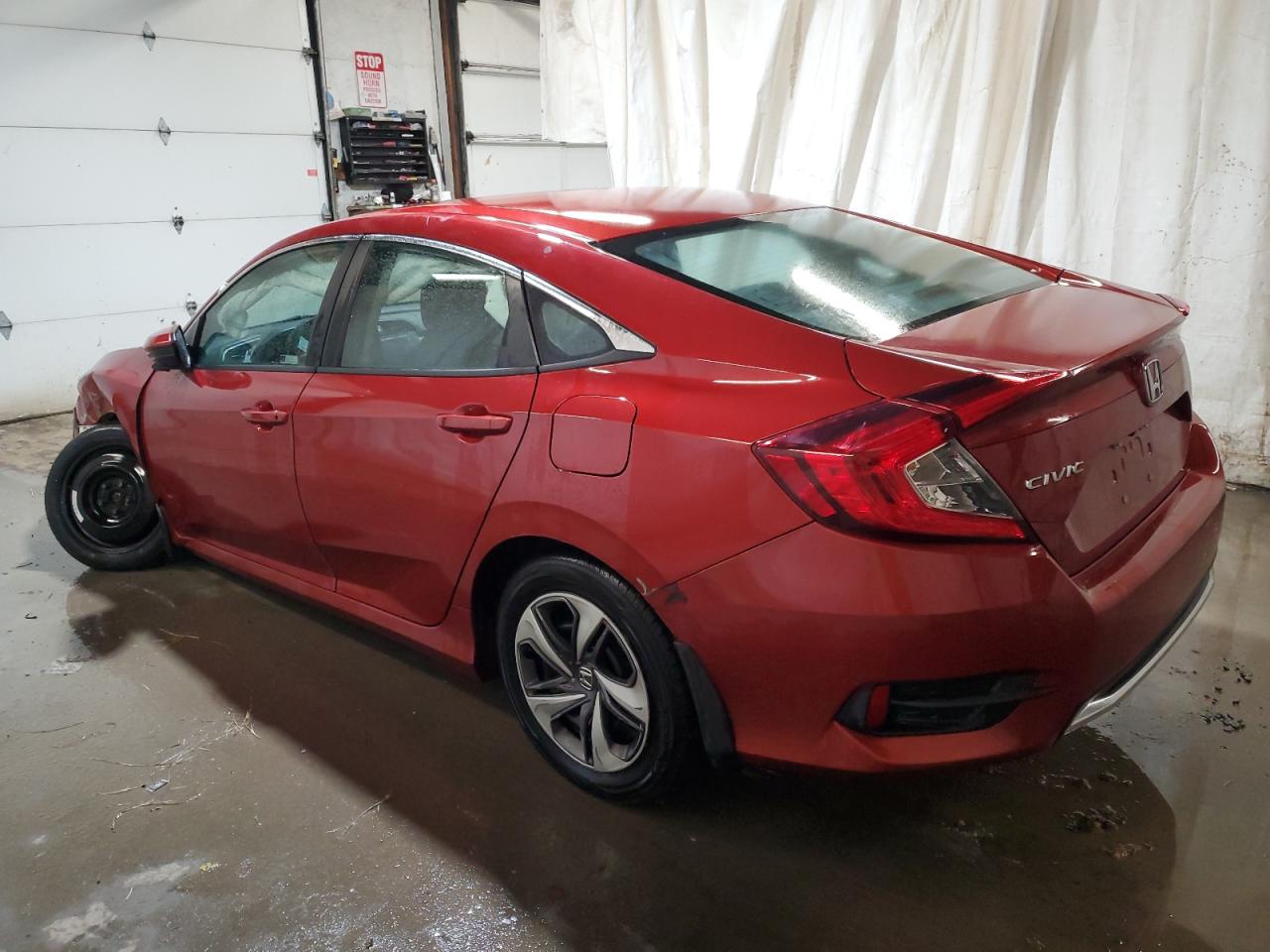 Изображение 2 2019 HONDA CIVIC LX 2019 с VIN 19XFC2F69KE213550