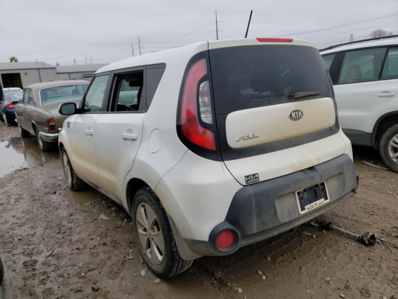 Image 2 of 2016 KIA SOUL  2016 with VIN KNDJN2A22G7847833