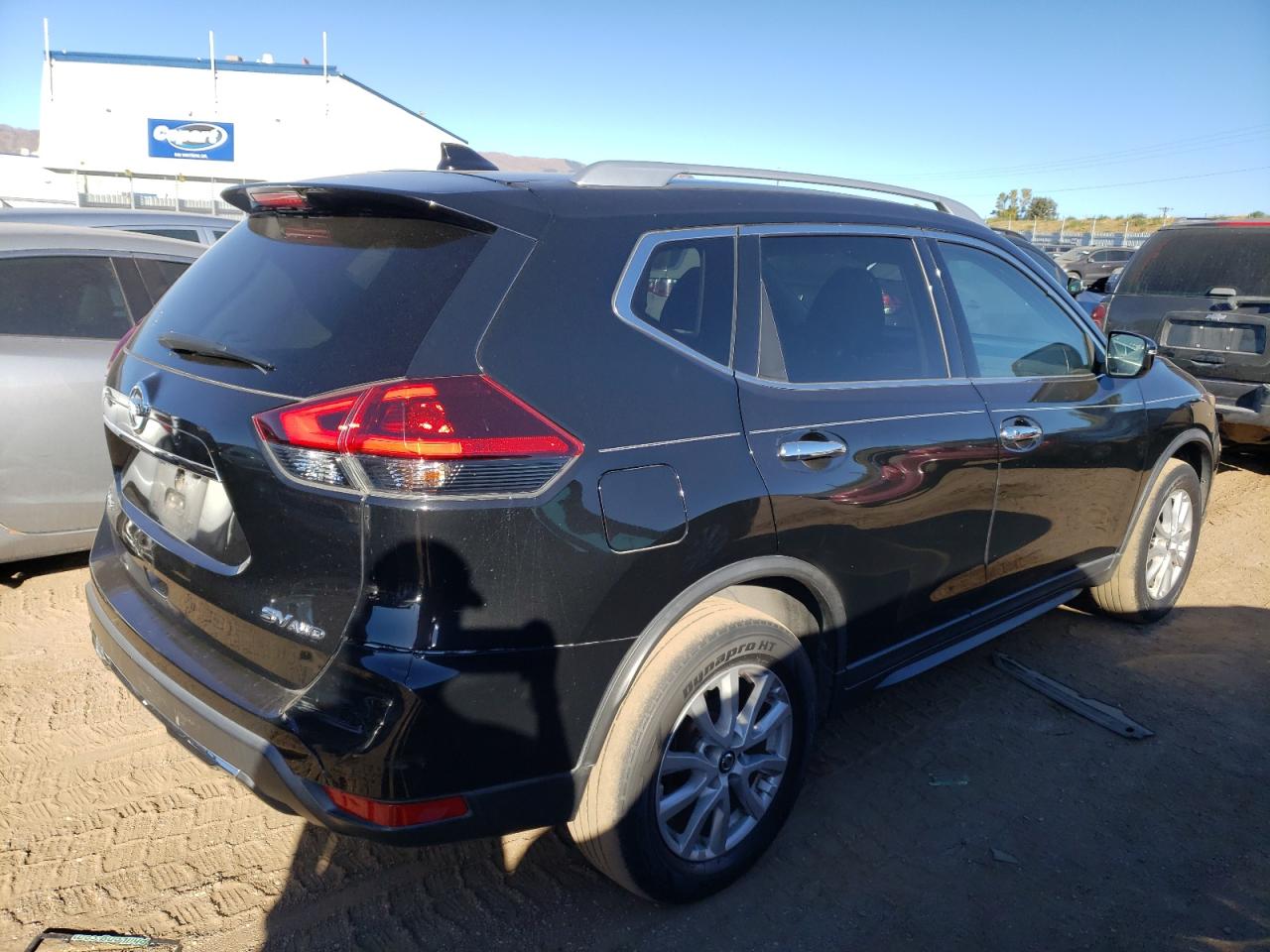 Image 3 of 2018 NISSAN ROGUE S 2018 with VIN KNMAT2MV5JP603239