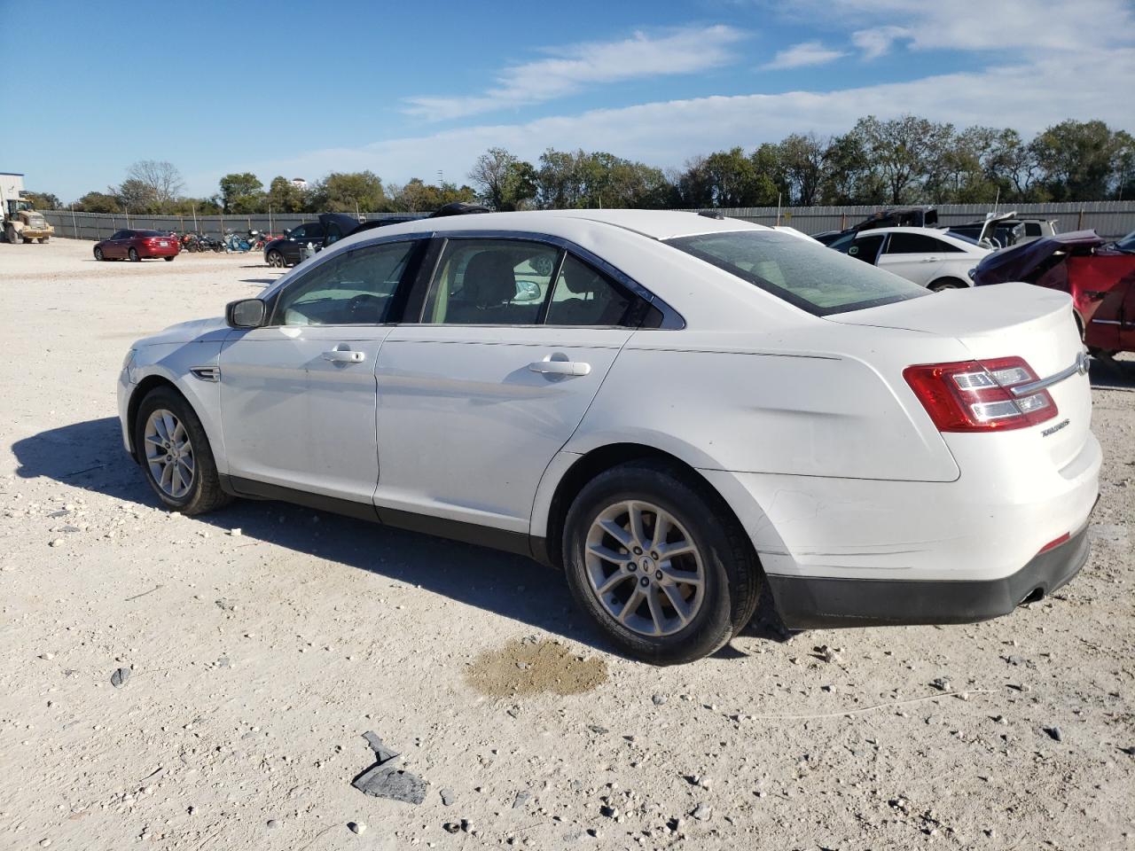 Obraz 2 z 2013 FORD TAURUS SE 2013 z VIN 1FAHP2D80DG229873