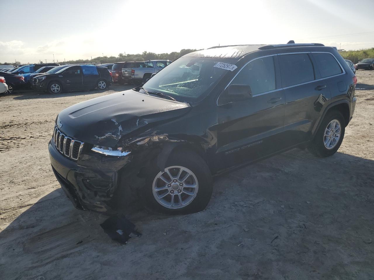 Изображение 1 2019 JEEP GRAND CHEROKEE LAREDO 2019 с VIN 1C4RJEAG0KC710577