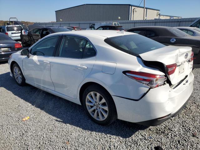 Image 2 of 2020 TOYOTA CAMRY LE 2020 with VIN 4T1C11AK7LU929658