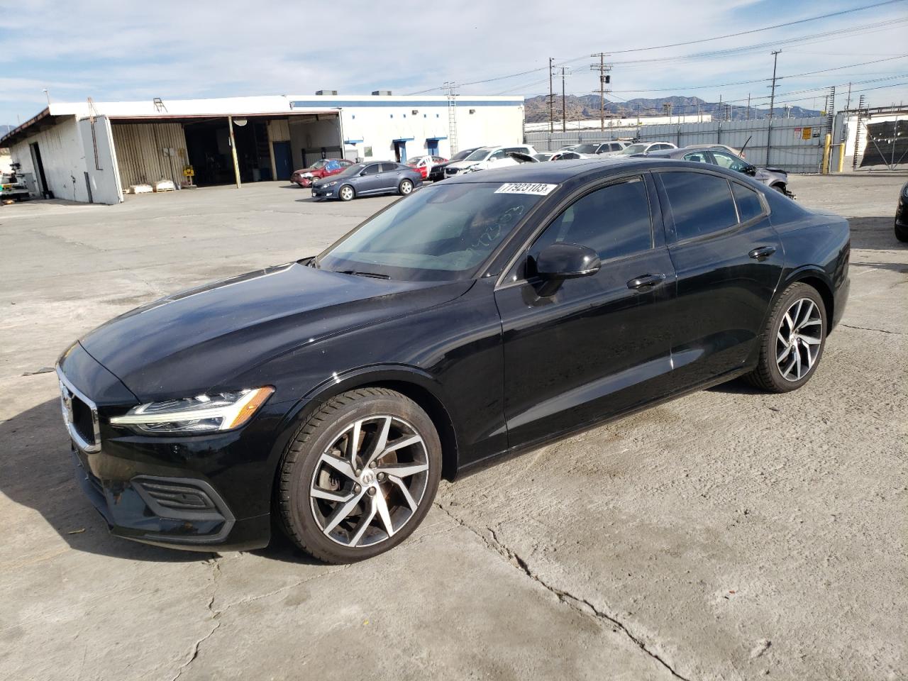 Obraz 2019 VOLVO S60 T5 MOMENTUM 2019