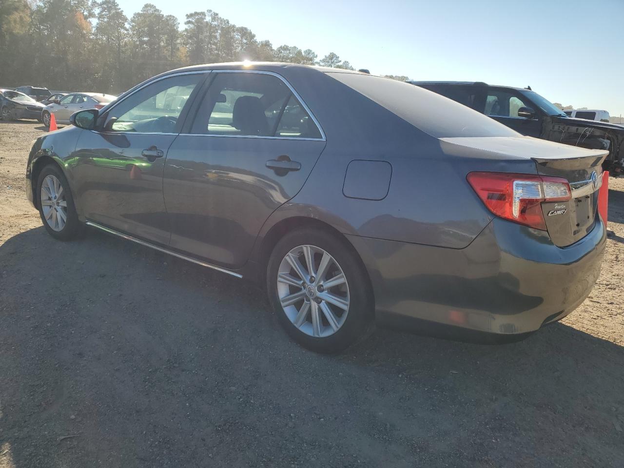 Изображение 2 2014 TOYOTA CAMRY L 2014 с VIN 4T1BF1FK6EU749838