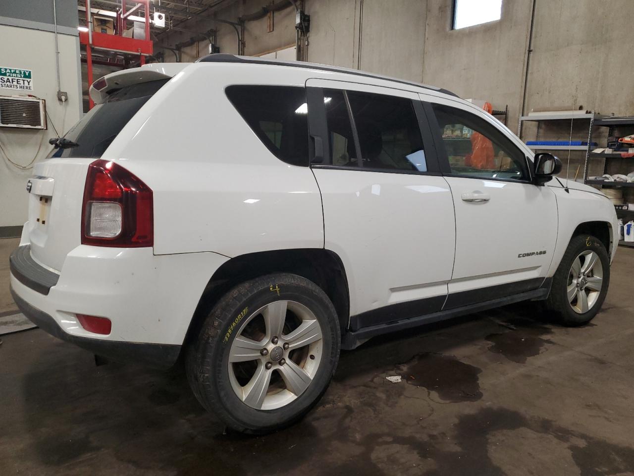 Изображение 3 2016 JEEP COMPASS SPORT 2016 с VIN 1C4NJDBB3GD610566
