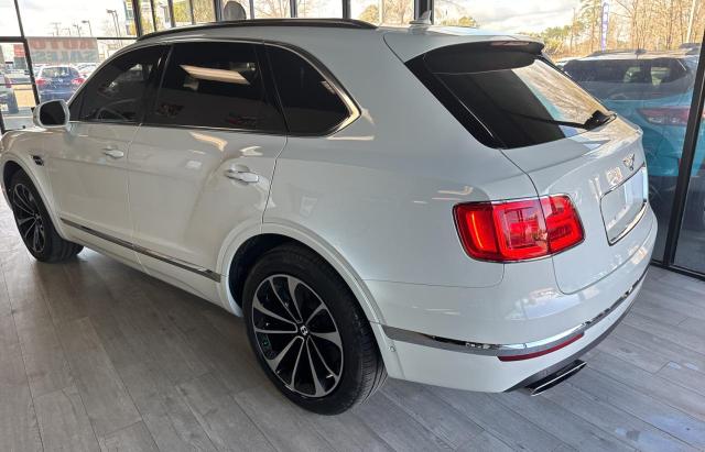 Image 3 of 2017 BENTLEY BENTAYGA  2017 with VIN SJAAC2ZV7HC013460