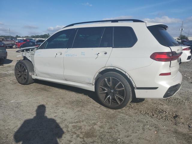 Изображение 2 2021 BMW X7 XDRIVE40I 2021 с VIN 5UXCW2C01M9E19139