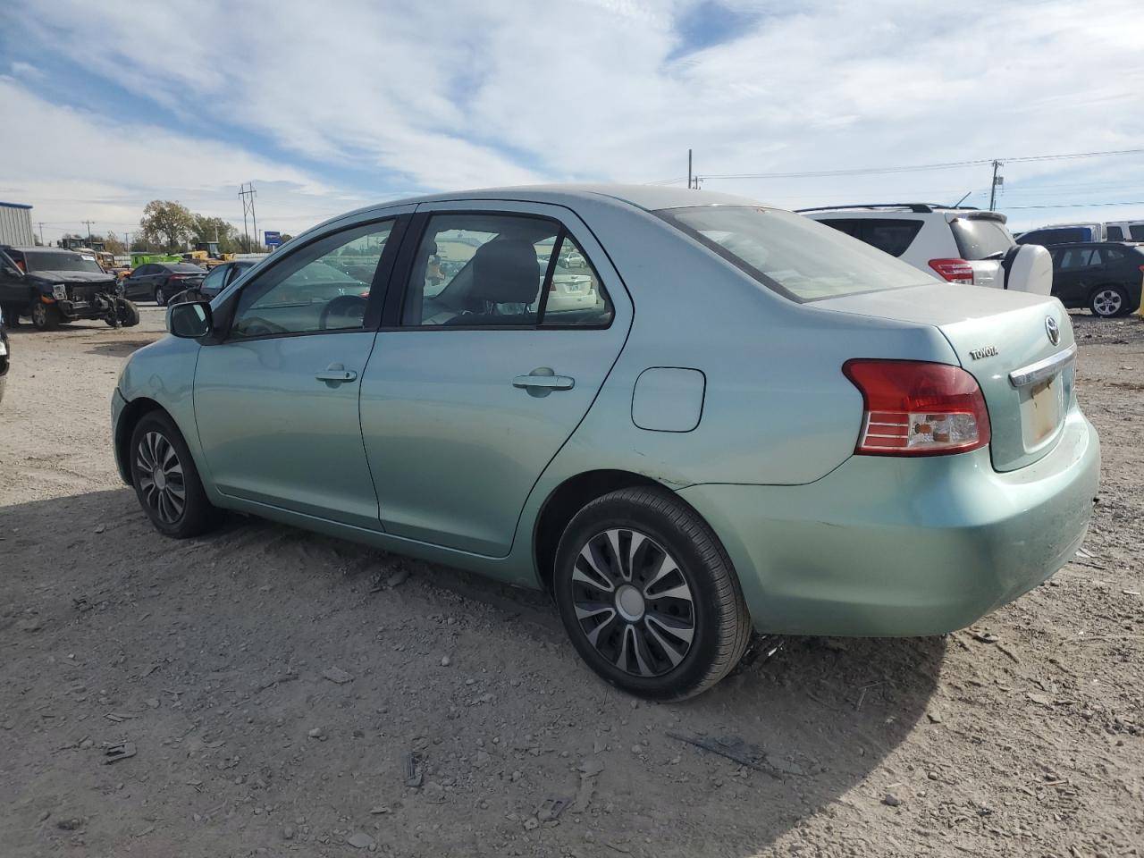 Image 2 of 2008 TOYOTA YARIS  2008 with VIN JTDBT923784012789