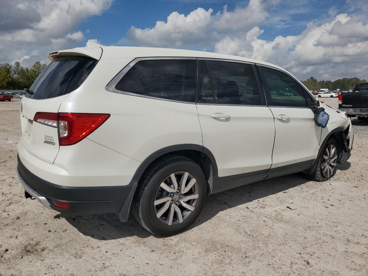 Obraz 3 z Honda Pilot Ex 2019 z VIN 5FNYF6H39KB017600