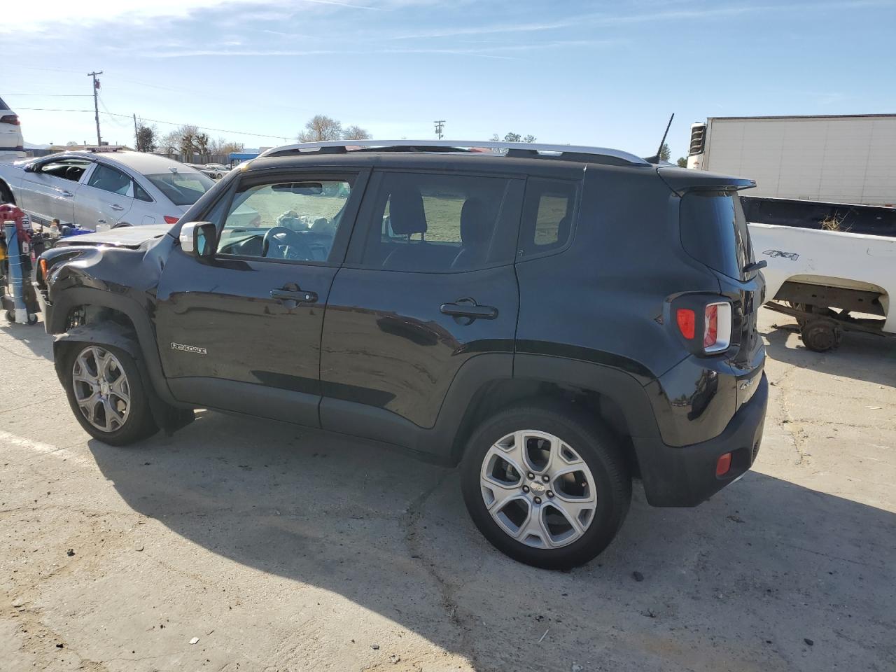 Obraz 2 z 2018 JEEP RENEGADE LIMITED 2018 z VIN ZACCJBDB7JPG84462
