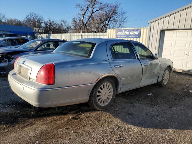 Obraz 3 z 2005 LINCOLN TOWN CAR SIGNATURE 2005 z VIN 1LNHM81W85Y672059
