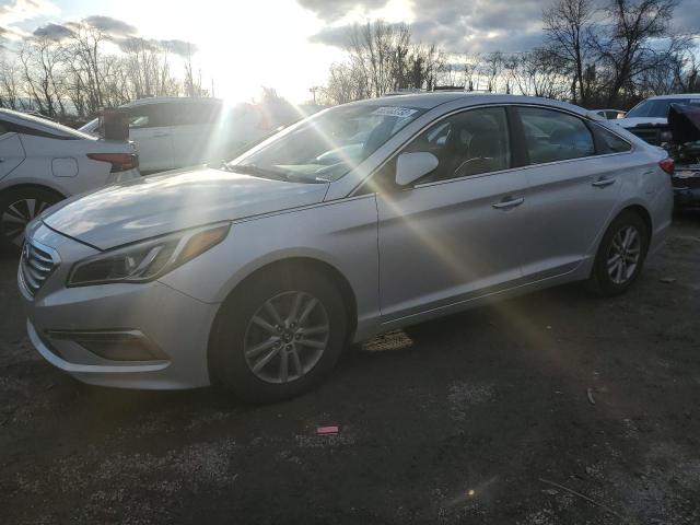 Obraz 1 z 2015 HYUNDAI SONATA SE 2015 z VIN 5NPE24AF8FH026271