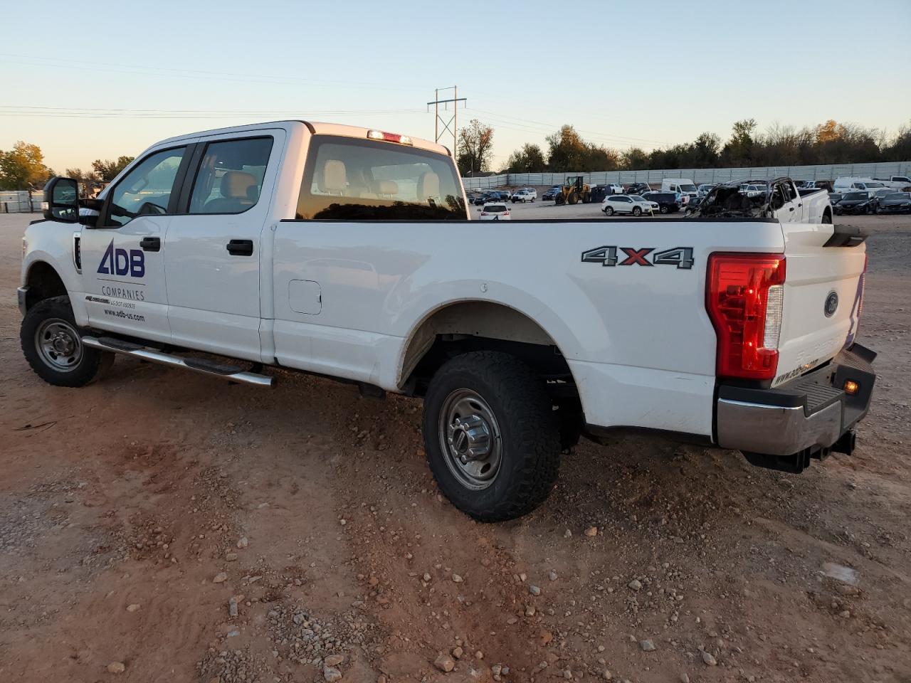 Image 2 of 2019 FORD F350 SUPER DUTY 2019 with VIN 1FT8W3BT1KEF77362