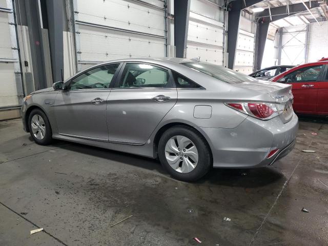 Obraz 2 z 2013 HYUNDAI SONATA HYBRID 2013 z VIN KMHEC4A45DA050247