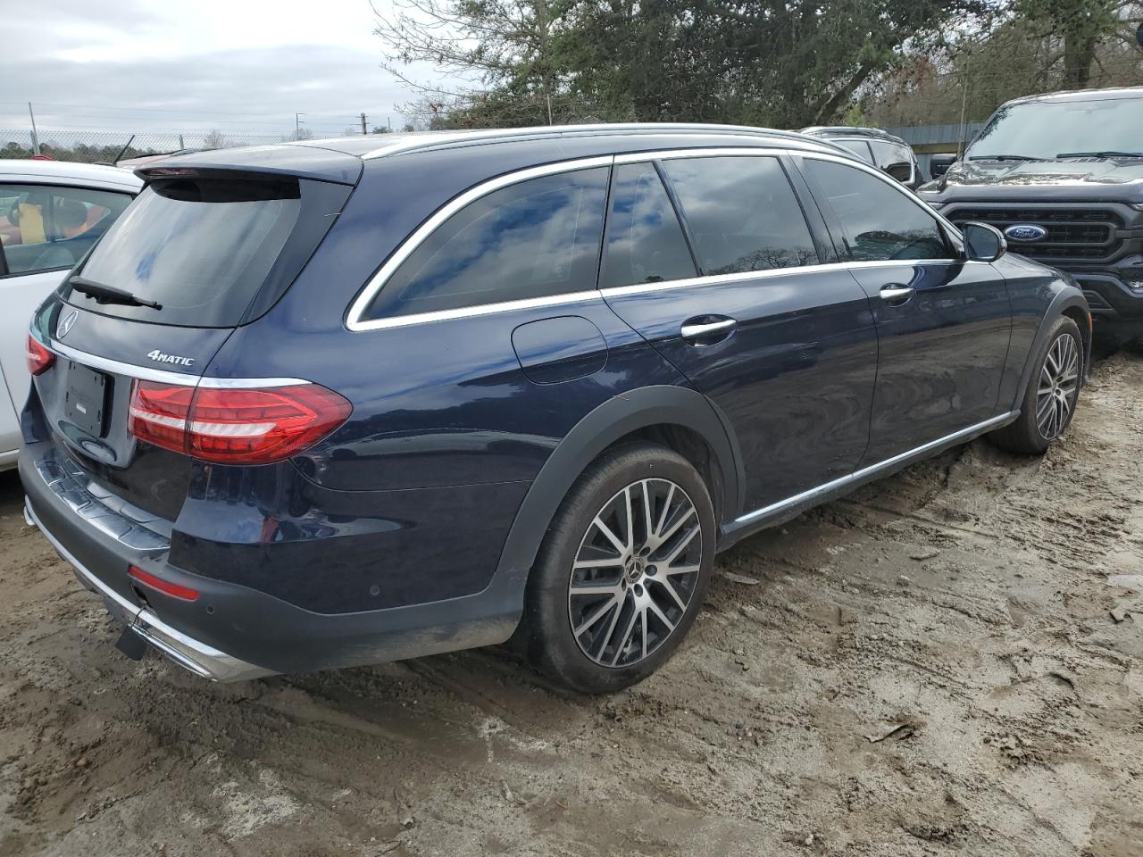 Image 3 of 2021 MERCEDES-BENZ E 450 4M ALL TERRAIN 2021 with VIN W1KZH6AB5MA967549