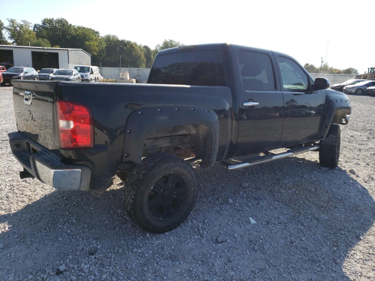 Image 3 of 2010 CHEVROLET SILVERADO K1500 LT 2010 with VIN 3GCRKSE39AG165400