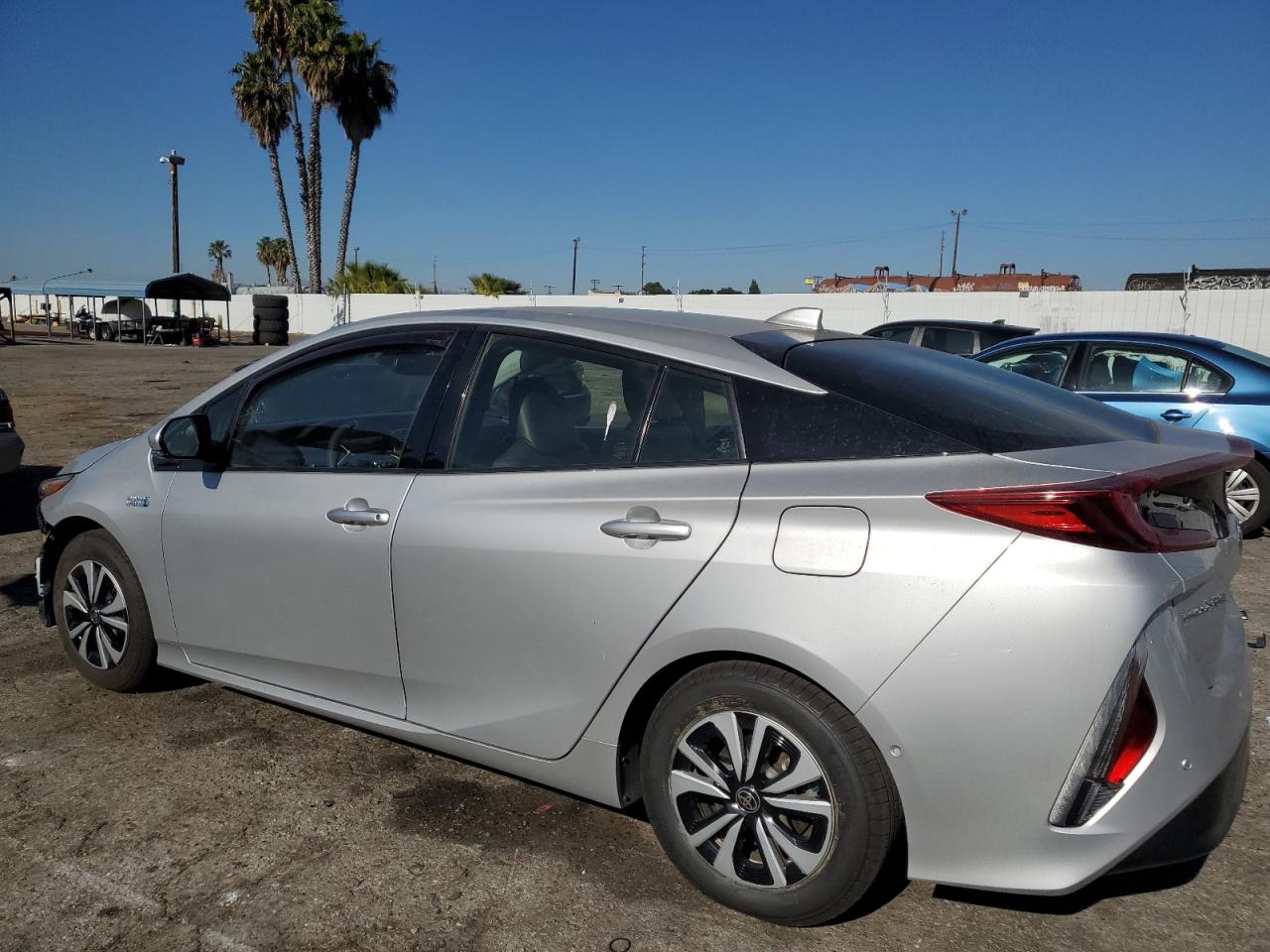 Obraz 2 z 2018 TOYOTA PRIUS PRIME  2018 z VIN JTDKARFP3J3098522