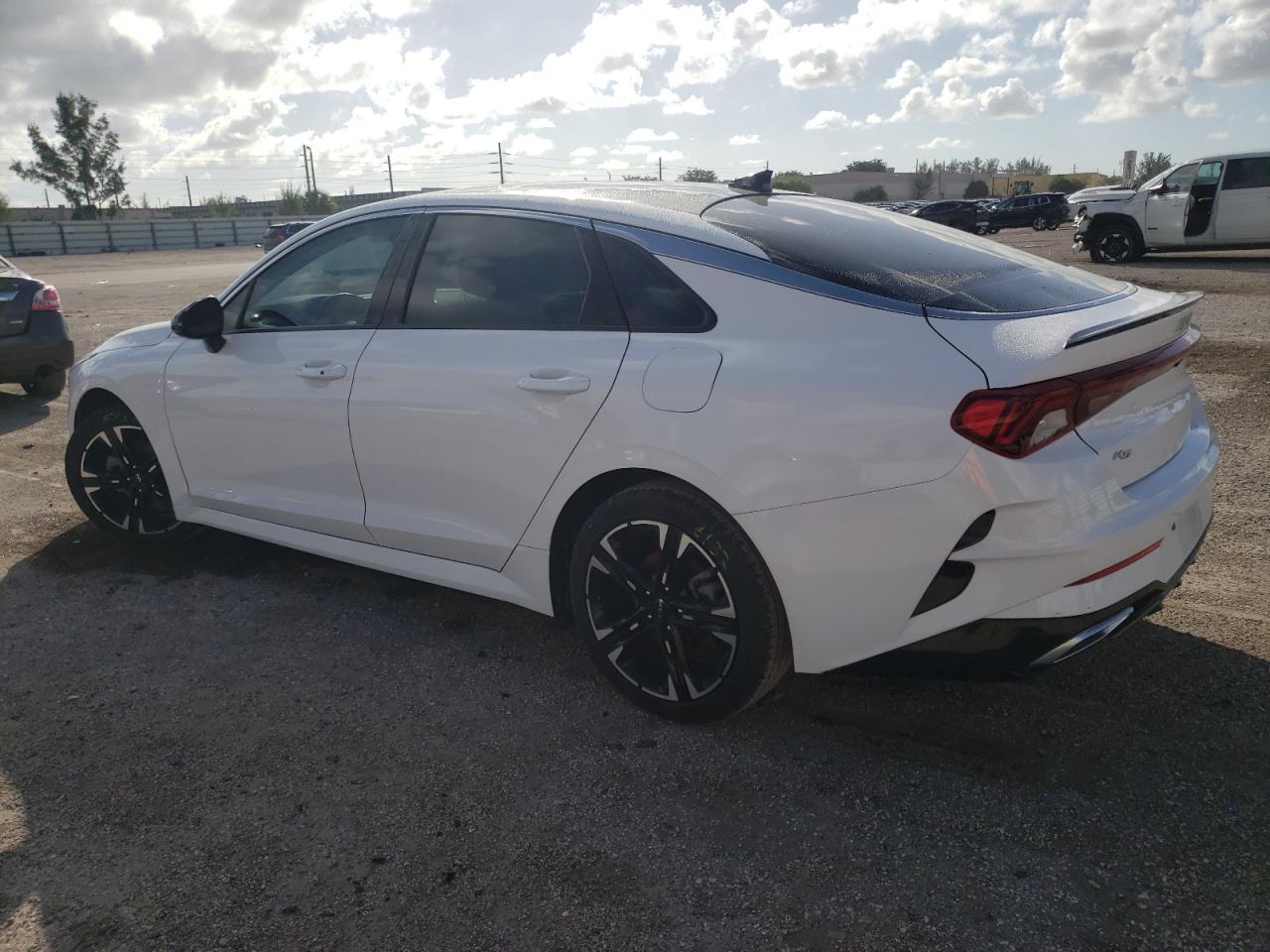 Image 2 of 2022 KIA K5 GT LINE 2022 with VIN 5XXG64J29NG103489