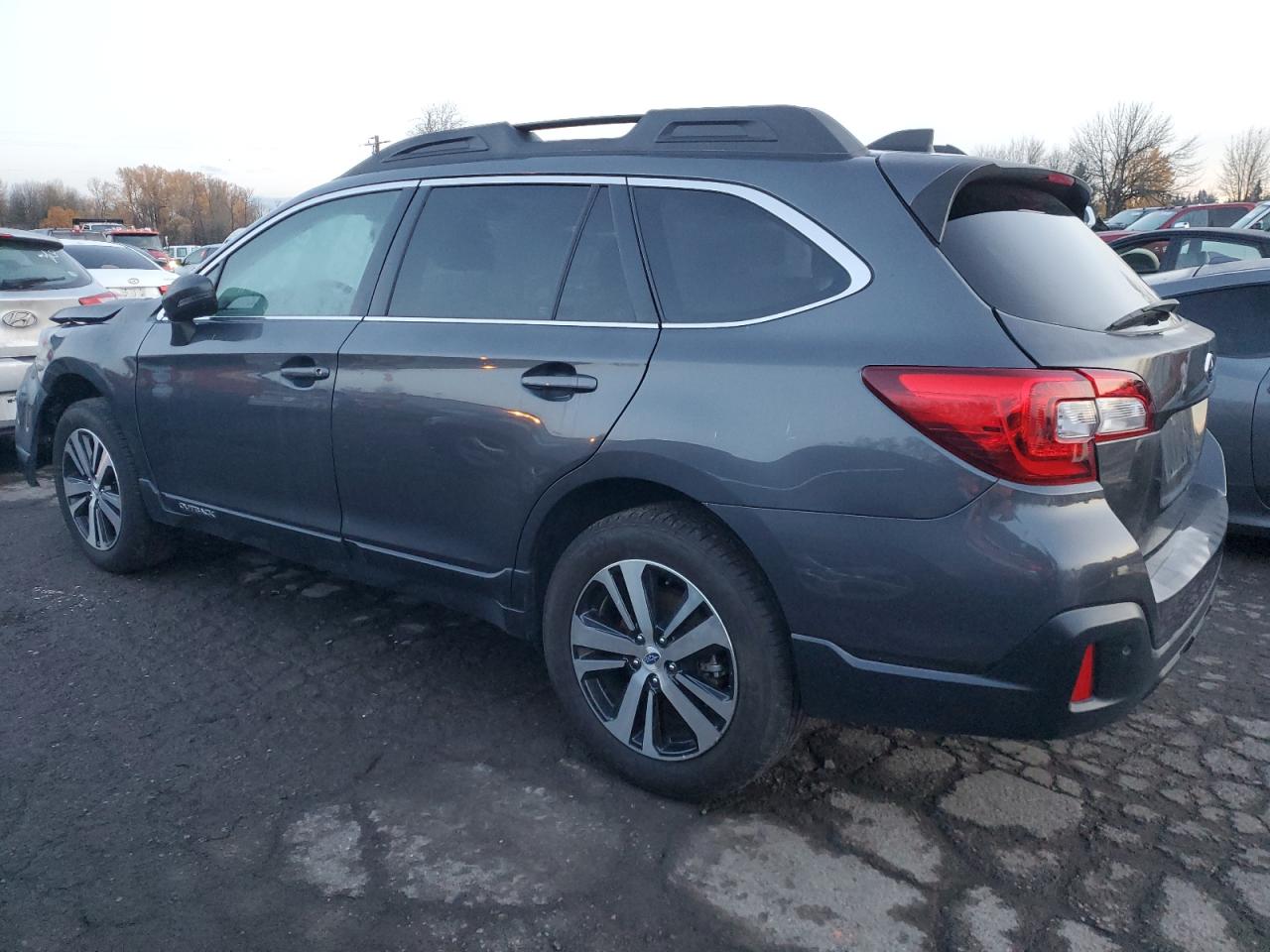 Obraz 2 z Subaru Outback 2.5I Limited 2019 z VIN 4S4BSANC8K3292649