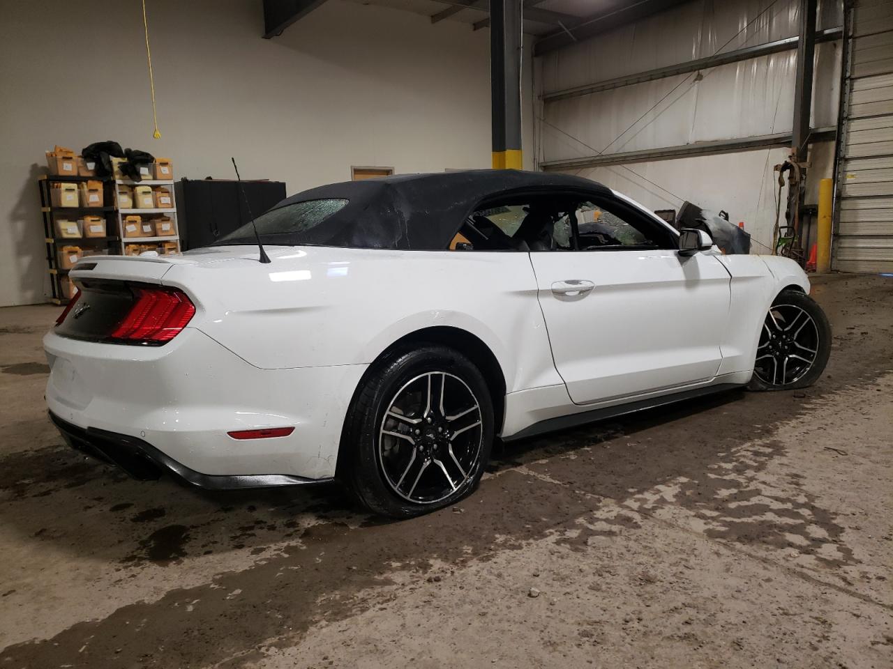Изображение 3 2023 FORD MUSTANG  2023 с VIN 1FATP8UH6P5109475