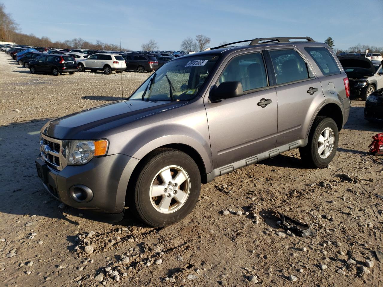 2010 FORD ESCAPE XLS 2010 image