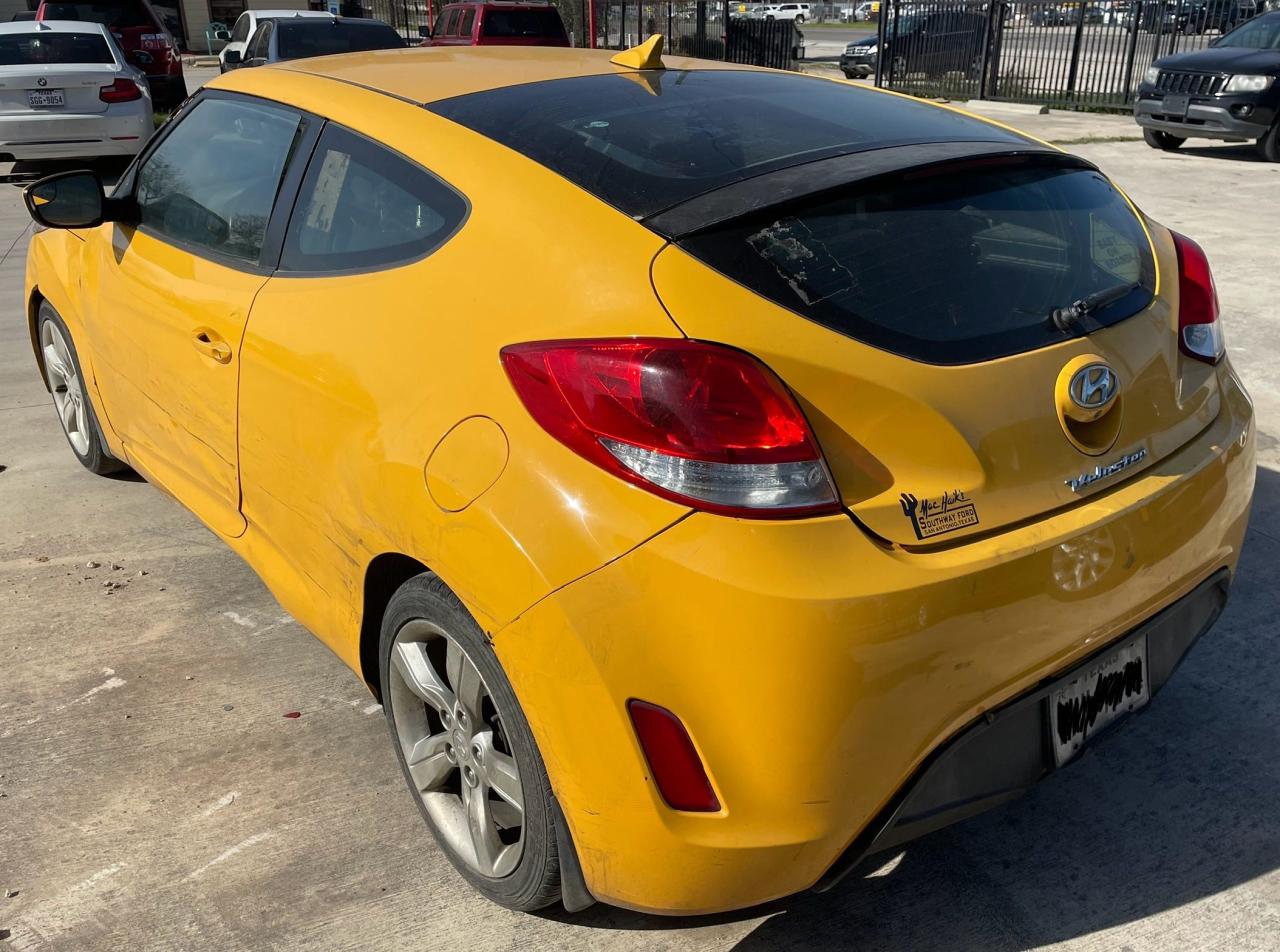 Image 3 of 2015 HYUNDAI VELOSTER  2015 with VIN KMHTC6AD6FU242927