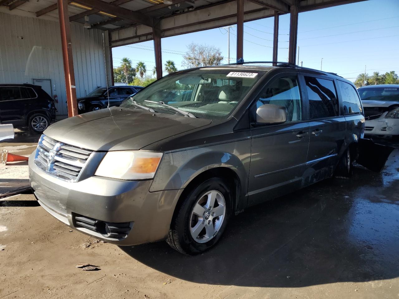 2010 DODGE GRAND CARAVAN SXT 2010 image