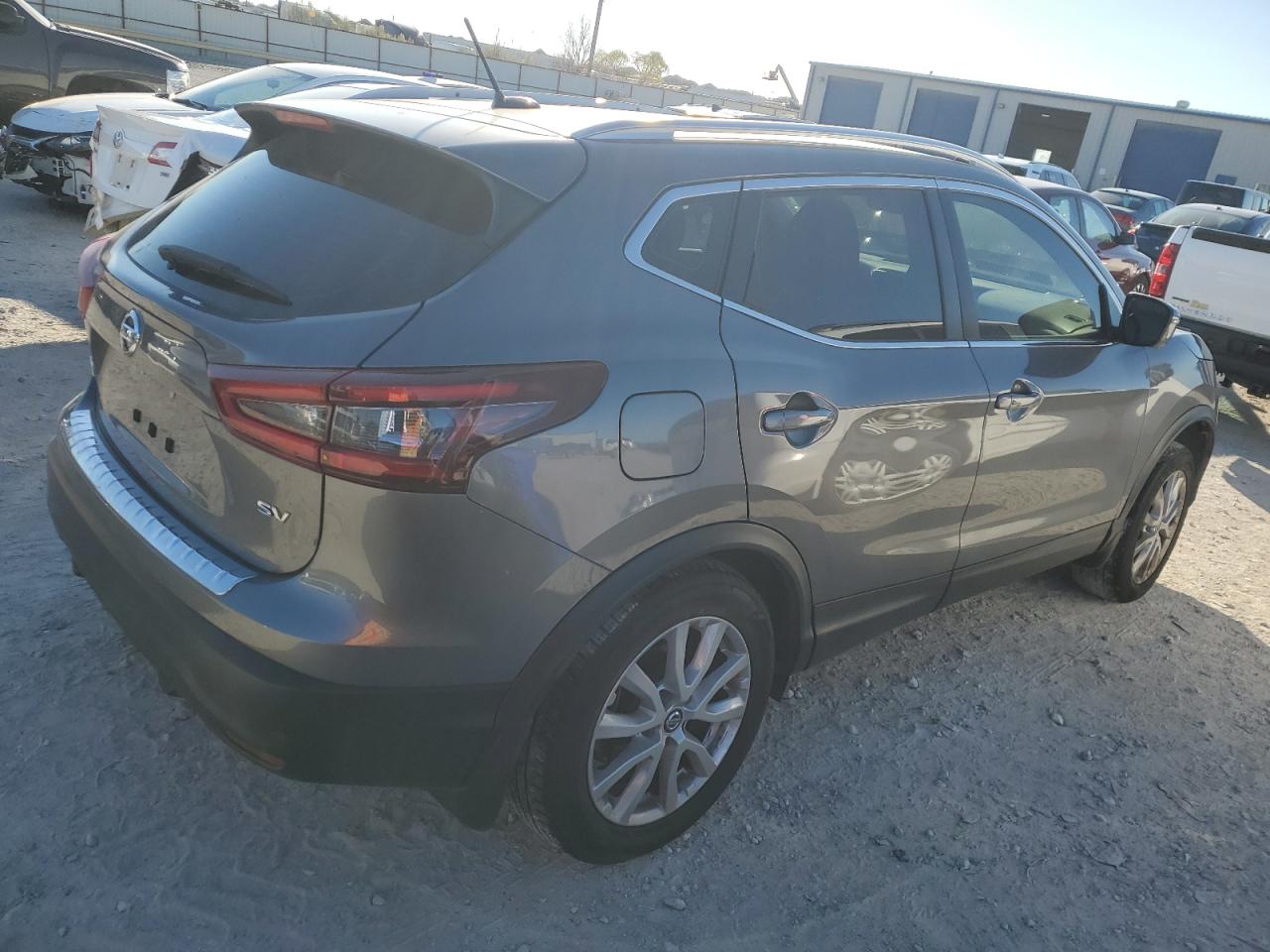 Obraz 3 z 2020 NISSAN ROGUE SPORT S 2020 z VIN JN1BJ1CV1LW259698