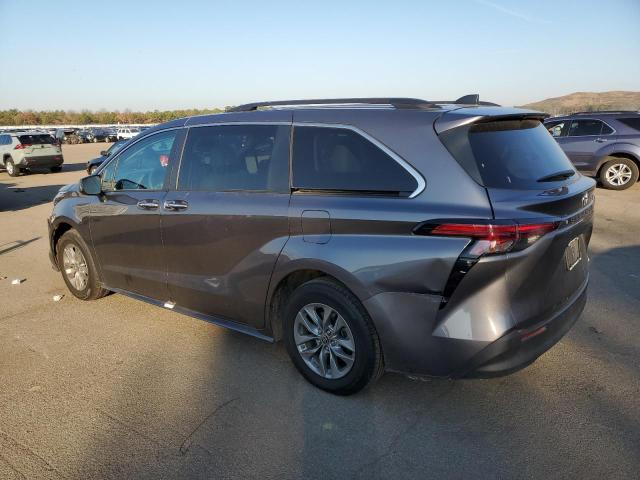 Изображение 2 2022 TOYOTA SIENNA XLE 2022 с VIN 5TDYRKECXNS082153