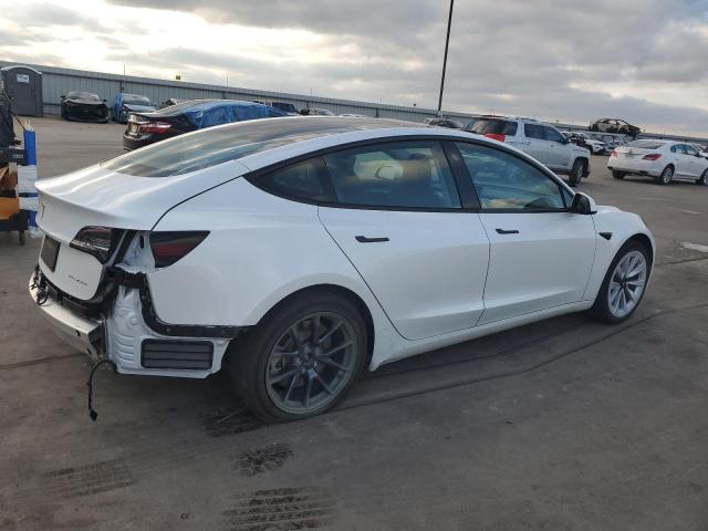 Obraz 3 z 2022 Tesla MODEL 3 2022 z VIN 5YJ3E1EB1NF179060
