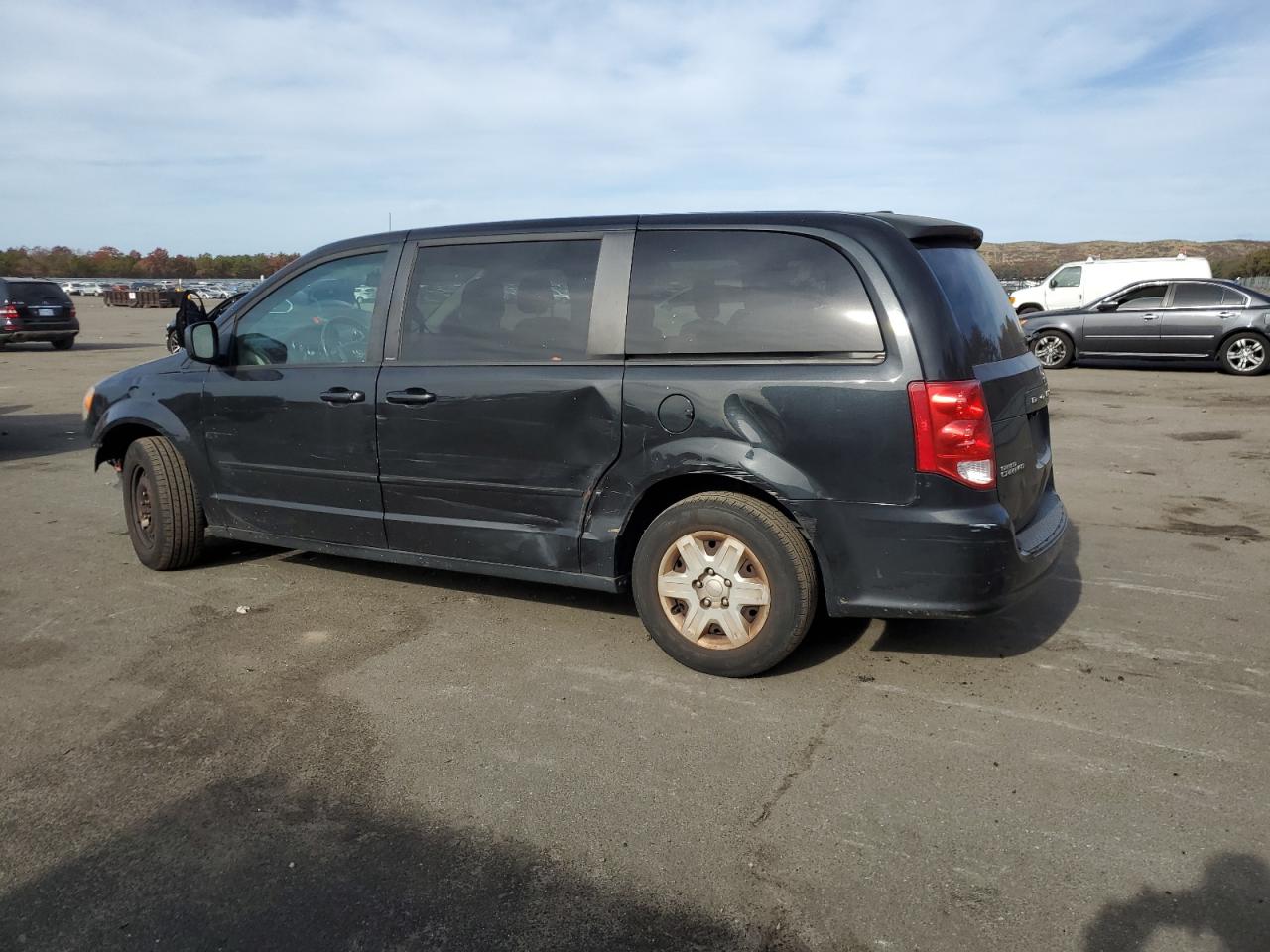 Image 2 of 2012 DODGE GRAND CARAVAN SE 2012 with VIN 2C4RDGBG6CR220008