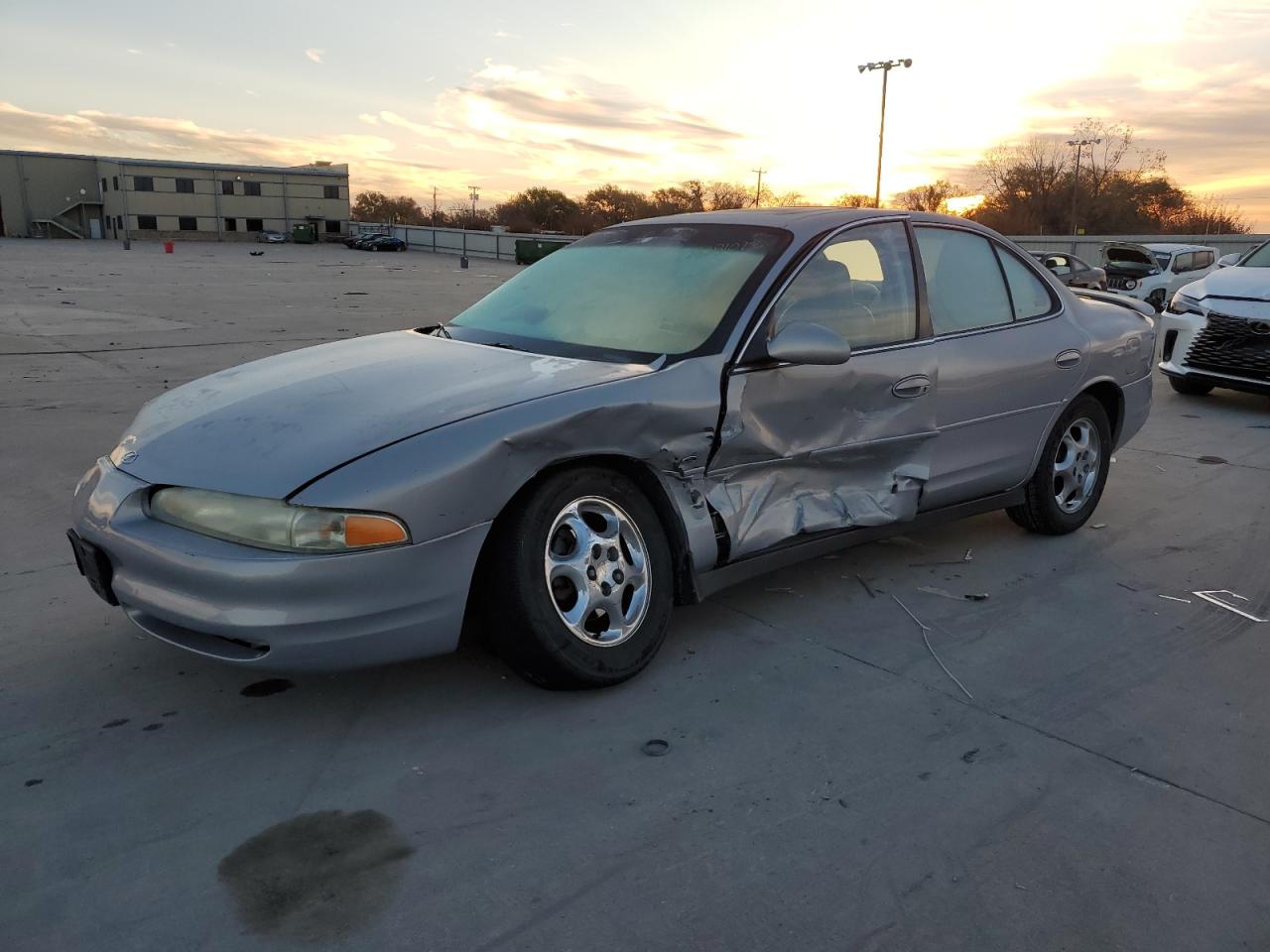 Obraz 1 z 1999 OLDSMOBILE INTRIGUE GL 1999 z VIN 1G3WS52H2XF337474