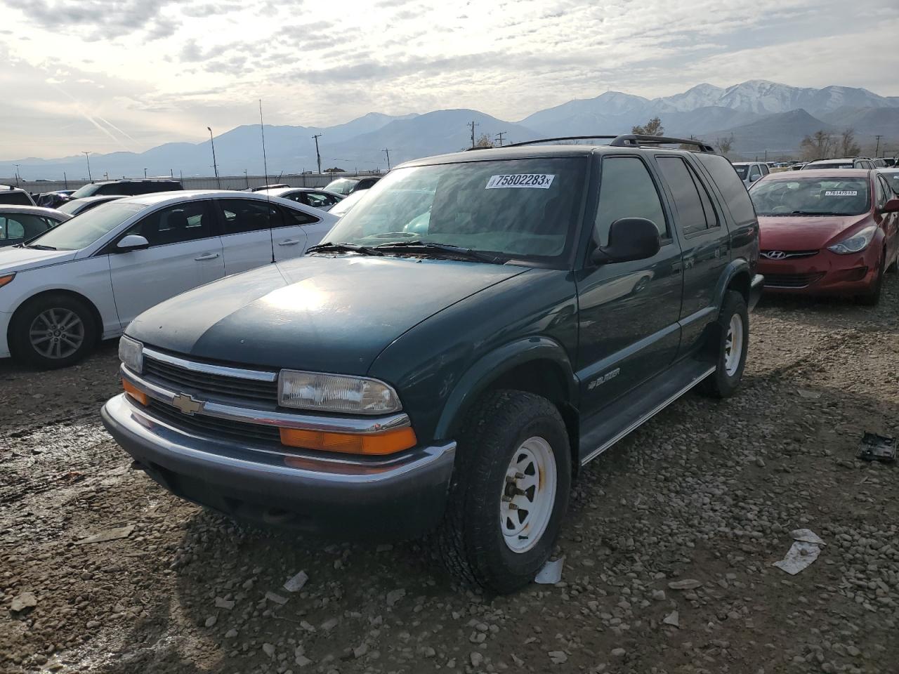 Image 1 of 1998 CHEVROLET BLAZER  1998 with VIN 1GNDT13W0WK121081