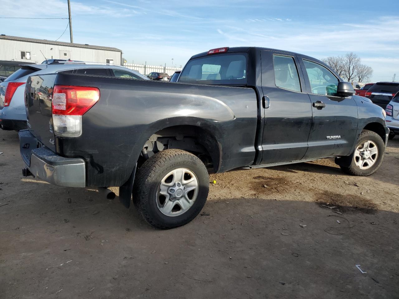 Image 3 of 2012 TOYOTA TUNDRA DOUBLE CAB SR5 2012 with VIN 5TFUM5F1XCX038477