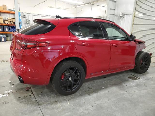 Image 3 of 2020 ALFA ROMEO STELVIO  2020 with VIN ZASPAKANXL7C76593