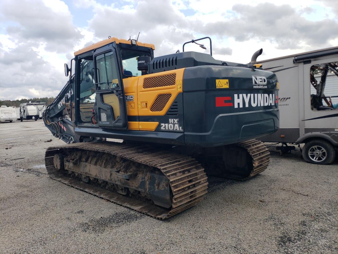 Image 3 of 2022 HYUNDAI EXCAVATOR 2022 with VIN HHKHK614PE0000471