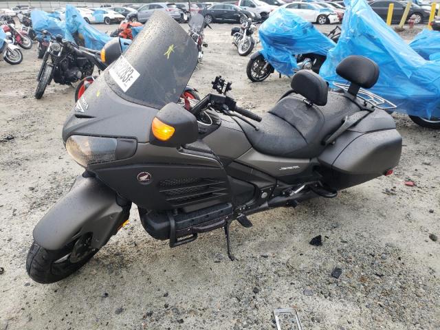 Изображение 2 2015 HONDA GL1800 B 2015 с VIN JH2SC6843FK200207