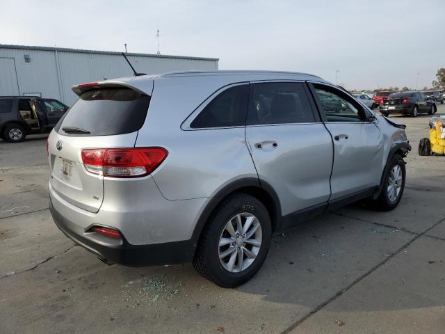 Obraz 3 z 2017 KIA SORENTO LX 2017 z VIN 5XYPG4A52HG223058