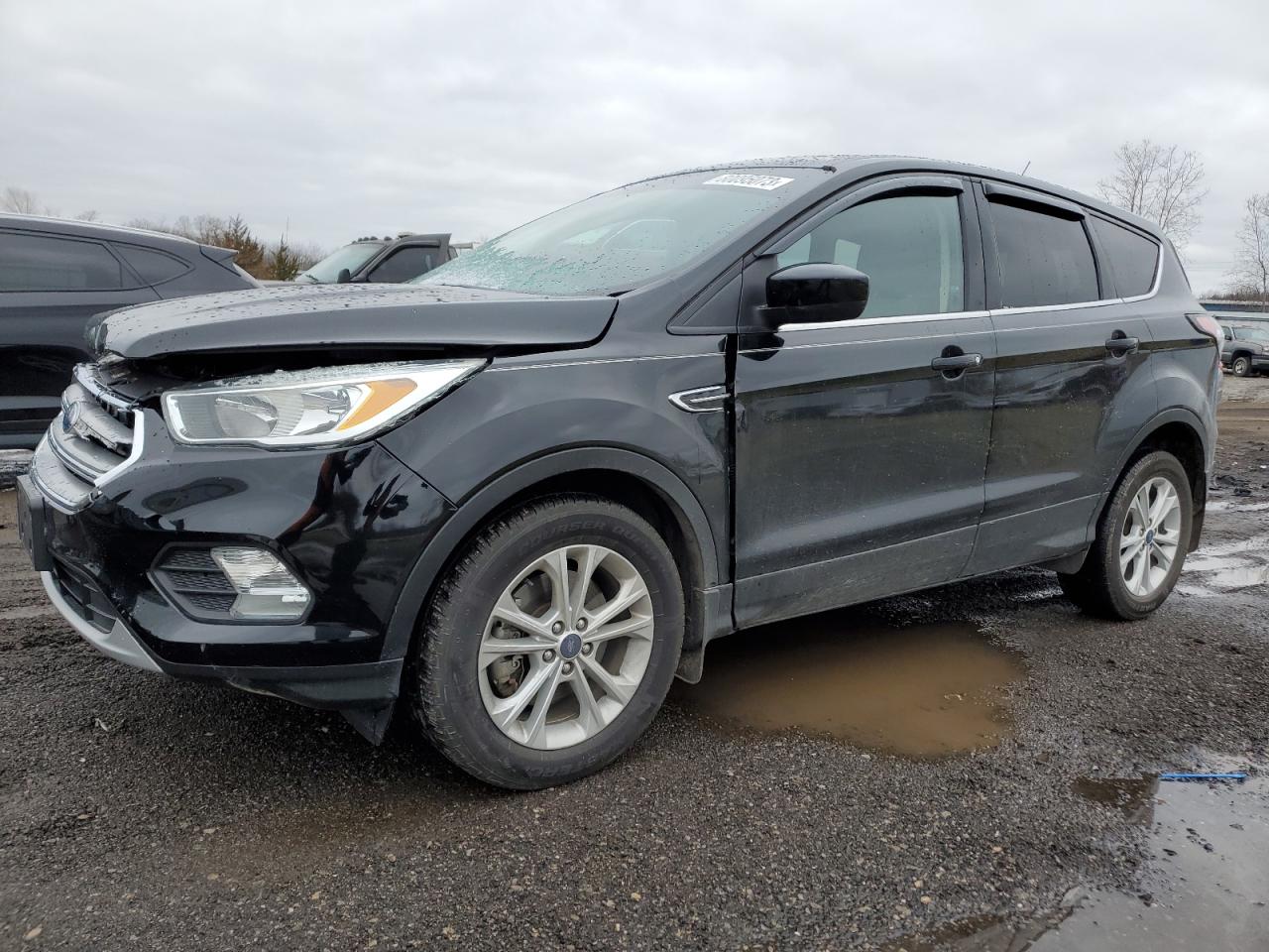 Изображение 2017 FORD ESCAPE SE 2017