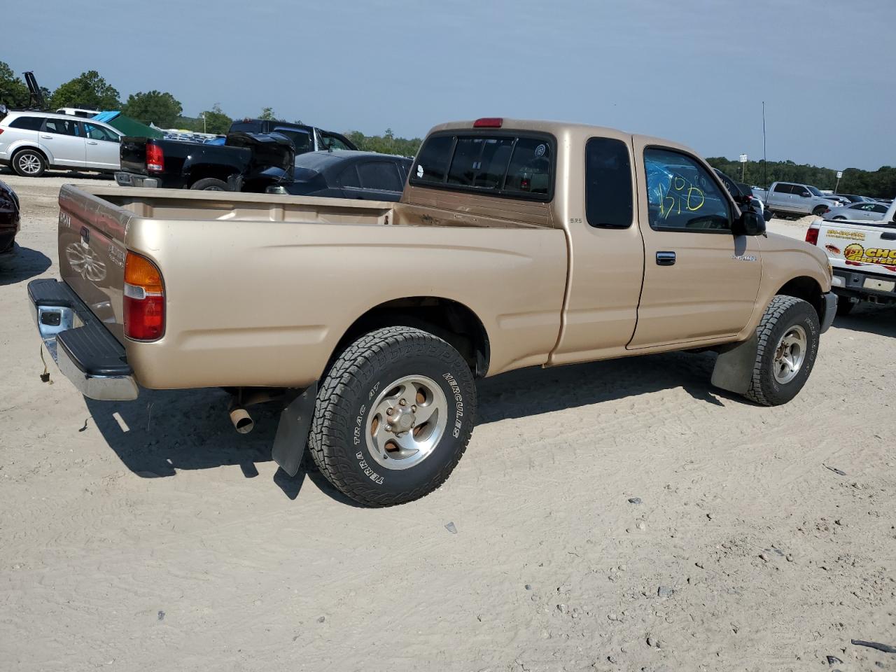 Image 3 of 2000 TOYOTA TACOMA XTRACAB PRERUNNER 2000 with VIN 5TESN92N8YZ697615