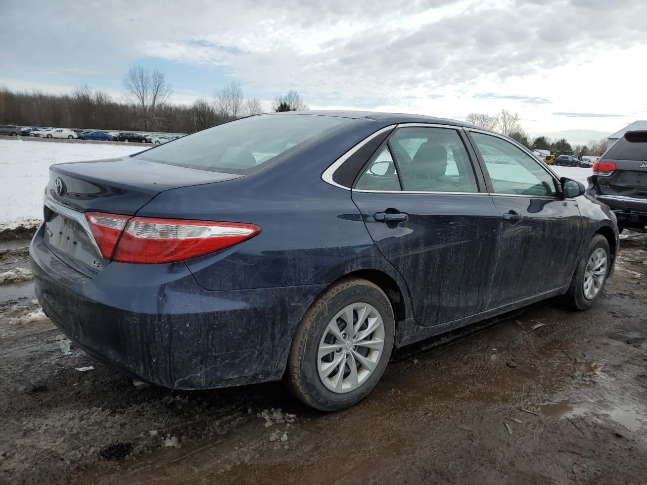 Obraz 3 z 2017 TOYOTA CAMRY LE 2017 z VIN 4T1BF1FK5HU672867