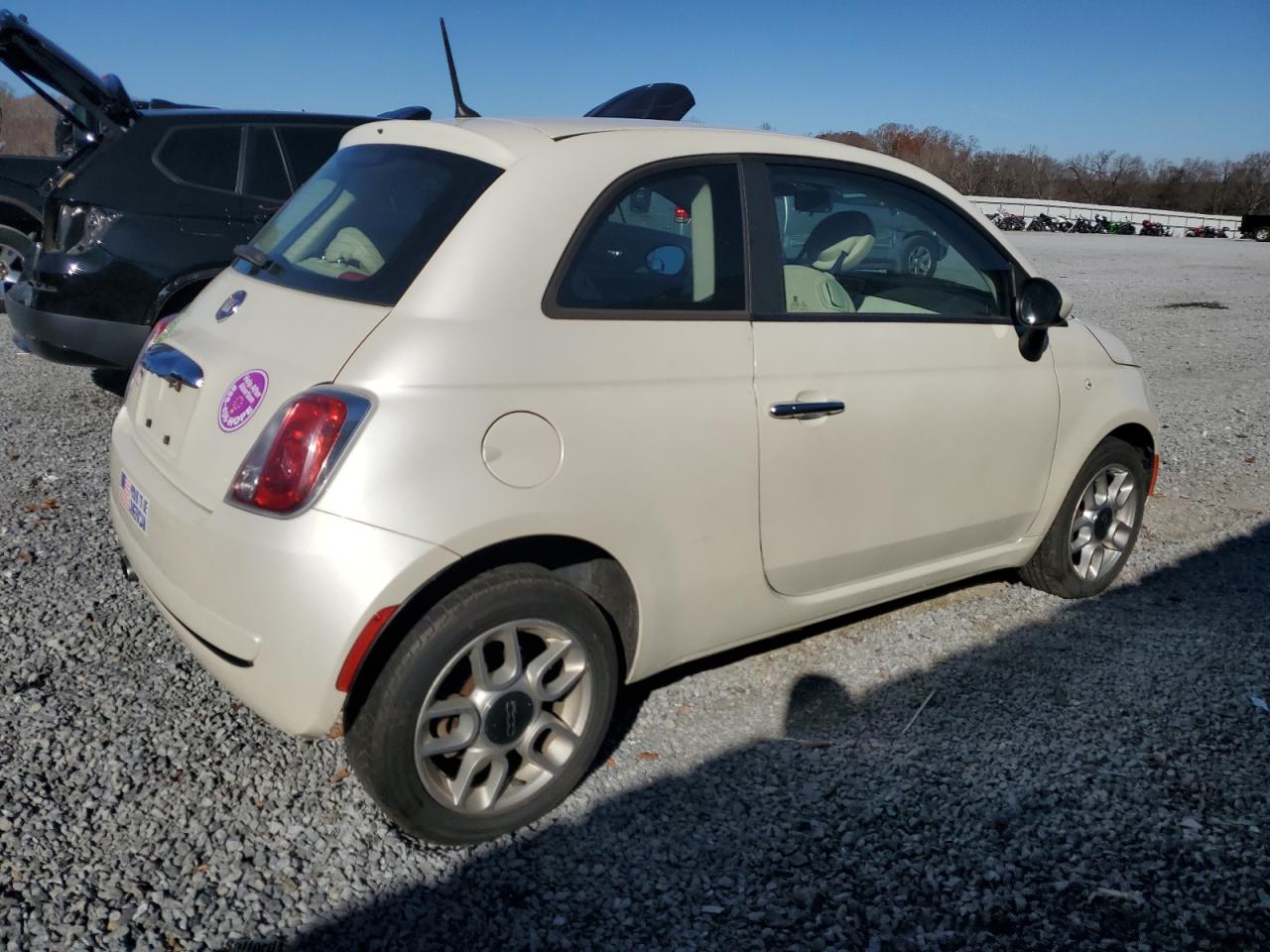 Image 3 of 2013 FIAT 500 POP 2013 with VIN 3C3CFFAR8DT514400