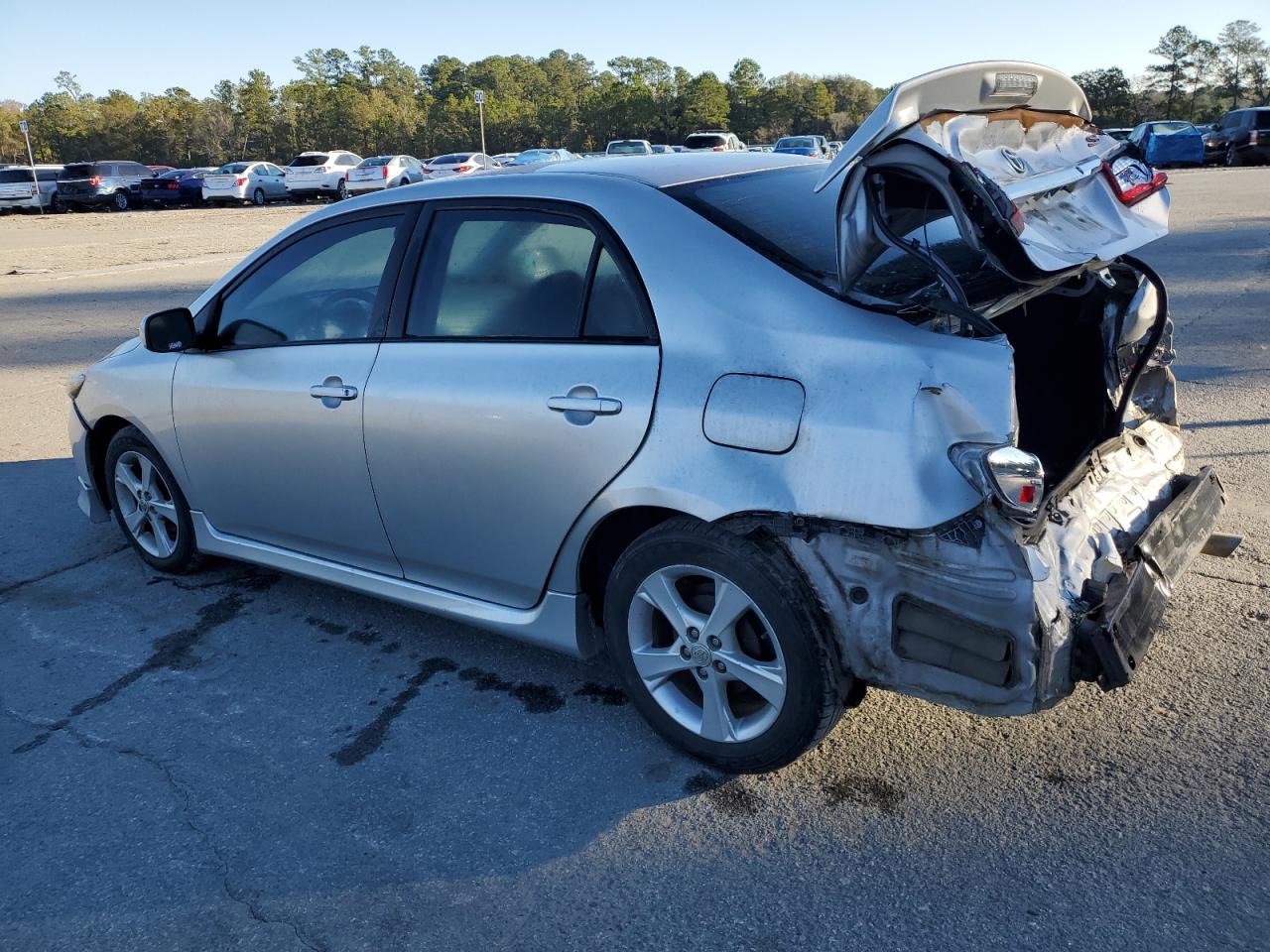 Obraz 2 z 2011 TOYOTA COROLLA BASE 2011 z VIN 2T1BU4EE4BC566941