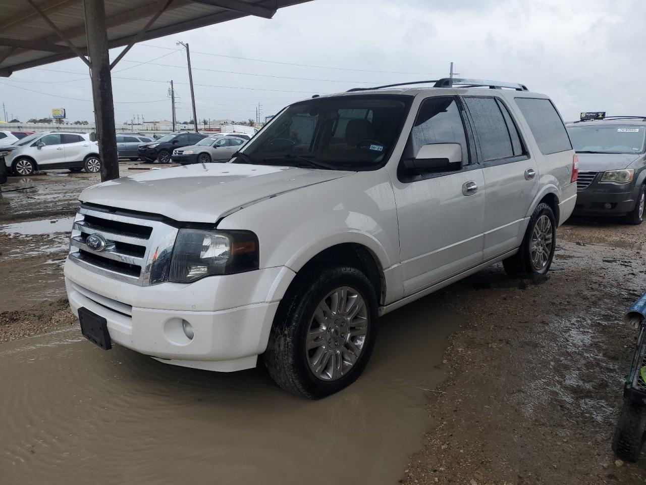 Image 1 of 2014 FORD EXPEDITION LIMITED 2014 with VIN 1FMJU1K5XEEF62548