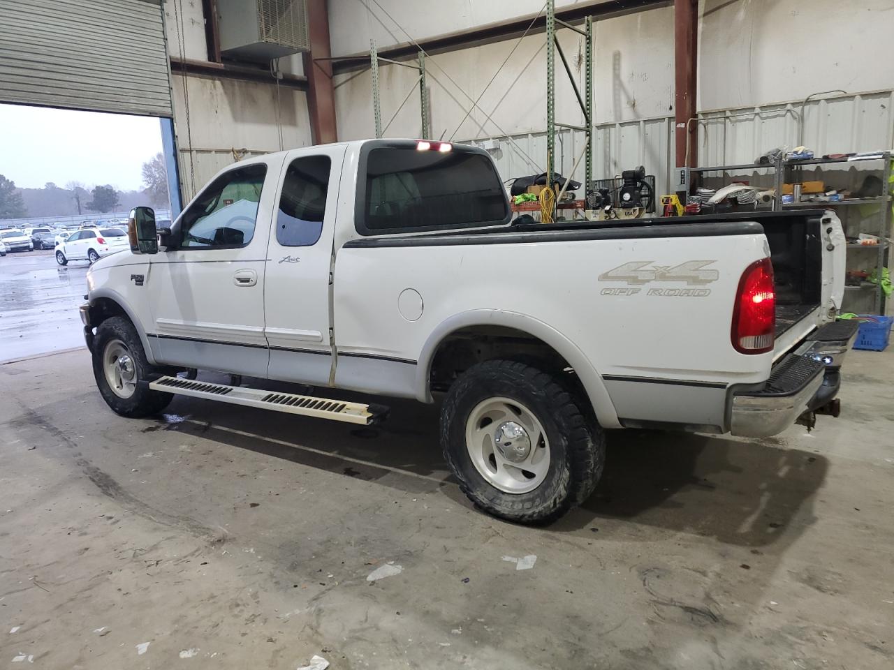 Image 2 of 2000 FORD F150  2000 with VIN 1FTRX18L6YNB45842